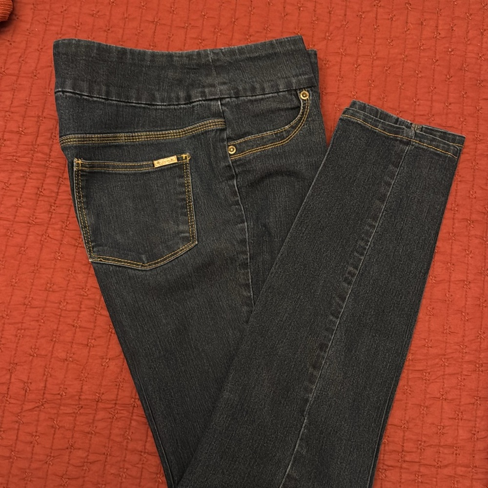 Chico’s So Slimming jeans - Picture 6 of 8